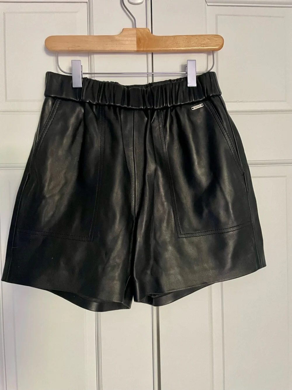 NWT Coach Lamb Leather Black Shorts Elastic Waist Pockets XS